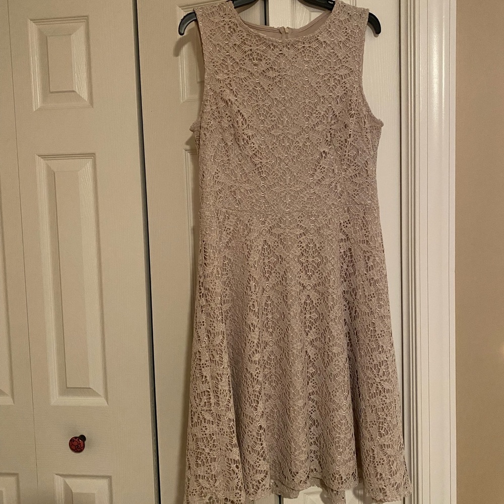 London Times Beige/Tan Lace Dress